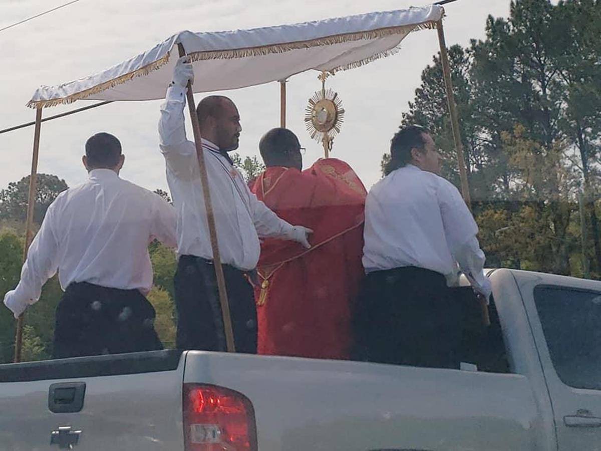 during Holy Week, blessing the town and praying for a quick end to the COVID-19 pandemic. (Photo provided)