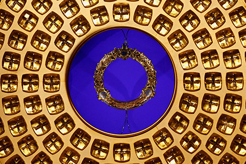 042525 Faith feature crown of thorns2