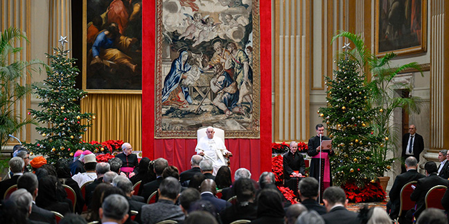 010925 pope ambassadors