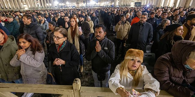 022425 pope prayers