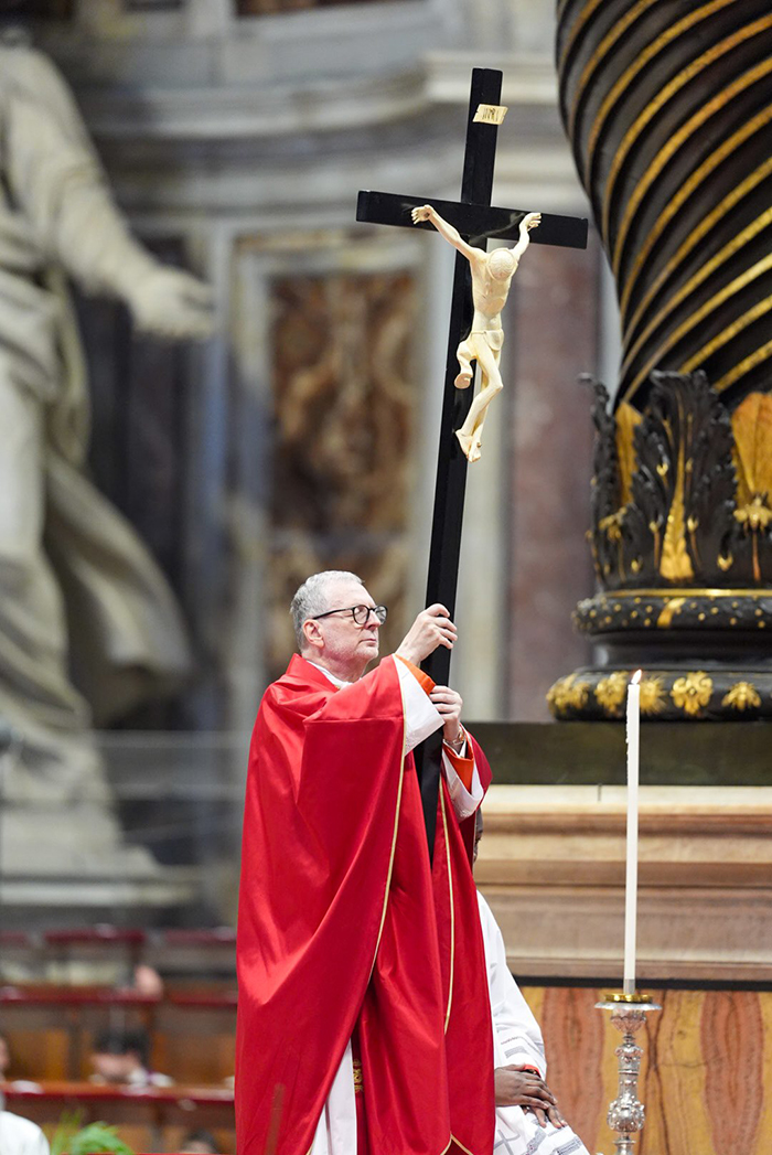 041825 good friday rome main